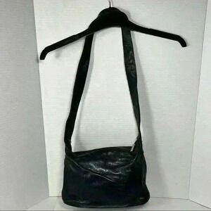 PERLINA NY GENUINE LEATHER Black Crossbody Organizer Shoulder Bag Contemprorary